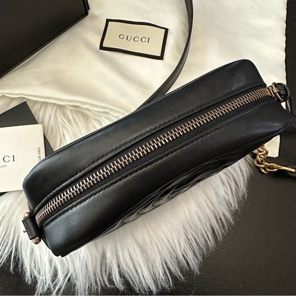 Gucci Marmont Mini Camera Crossbody - Picture 8 of 16